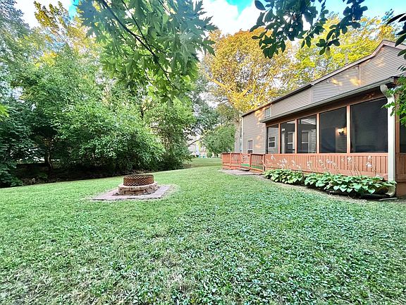 3rd image of 7720 Langwood Dr