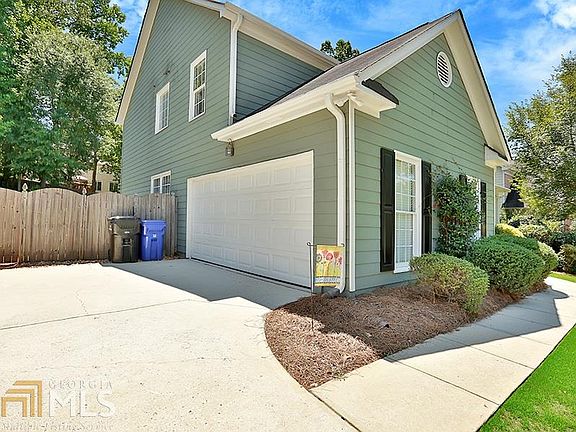 2nd image of 34 Lake Forest Dr
