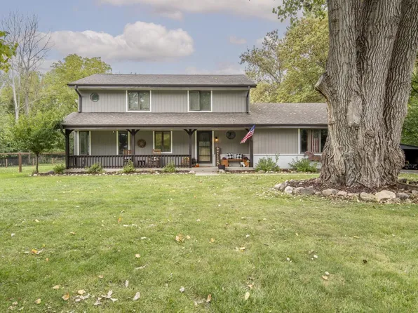 W276N1637 Spring Creek DRIVE, Pewaukee, WI 53072