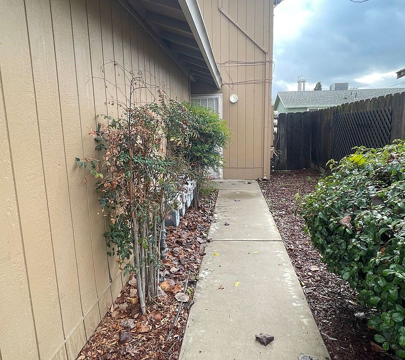 1st image of 402 S 2nd Ave APT D