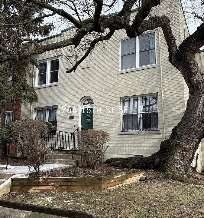 1st image of 264 16th St SE APT 3