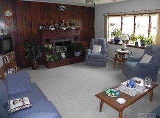 15 Dual Dr, Lake Grove, NY 11755