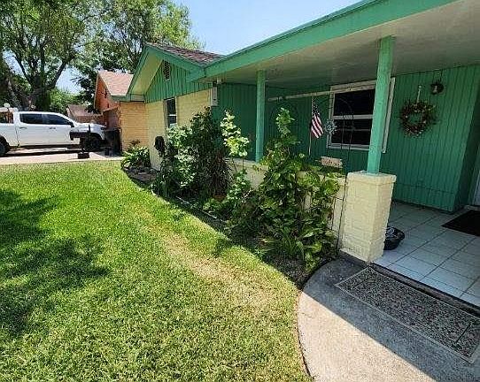 2nd image of 1101 Fannin St #3