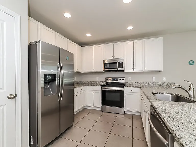 850 San Jose Ct — Photo 7