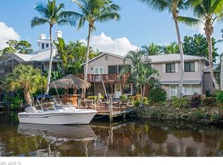 1625 Avion Pl, Naples, FL 34104