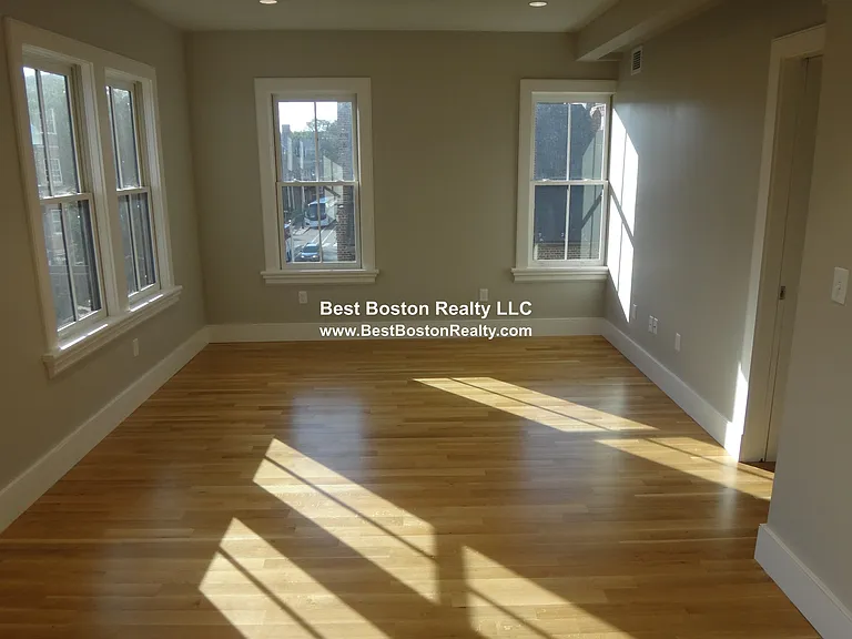 40 Bow St #3 — Photo 3
