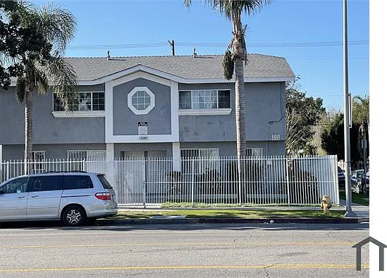 3 bed, 1000 sqft, $2,350 — Photo 4