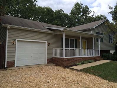 72 Canton Ln, Stuarts Draft, VA, 24477