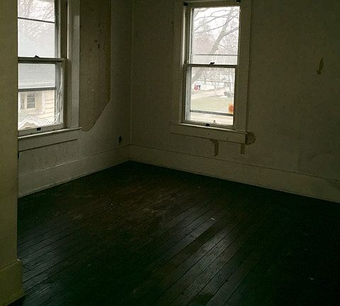 5th image of 204 S Main St