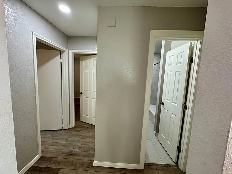 1321 Homestead St — Photo 8