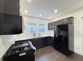 301 Alewife Brook Pkwy #1, Somerville, MA 02144