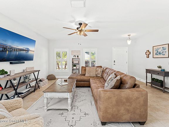 4th image of 1530 Scout Dr