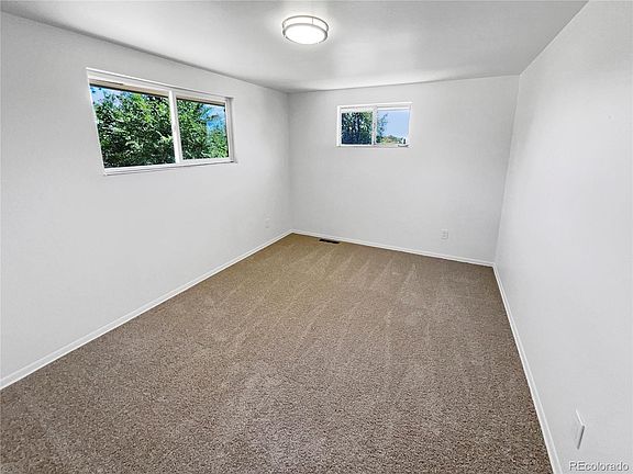 5th image of 622 Dawson Street