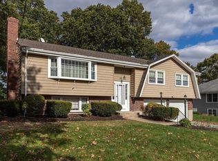 55 Pigeon Ln, Waltham, MA 02452