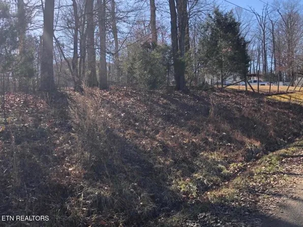 126 Holber Rd, Harriman, TN 37748