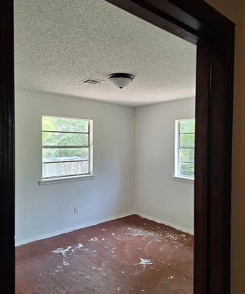 712 S Chapman Ave — Photo 11