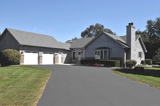 1st image of 6N441 Brierwood Dr