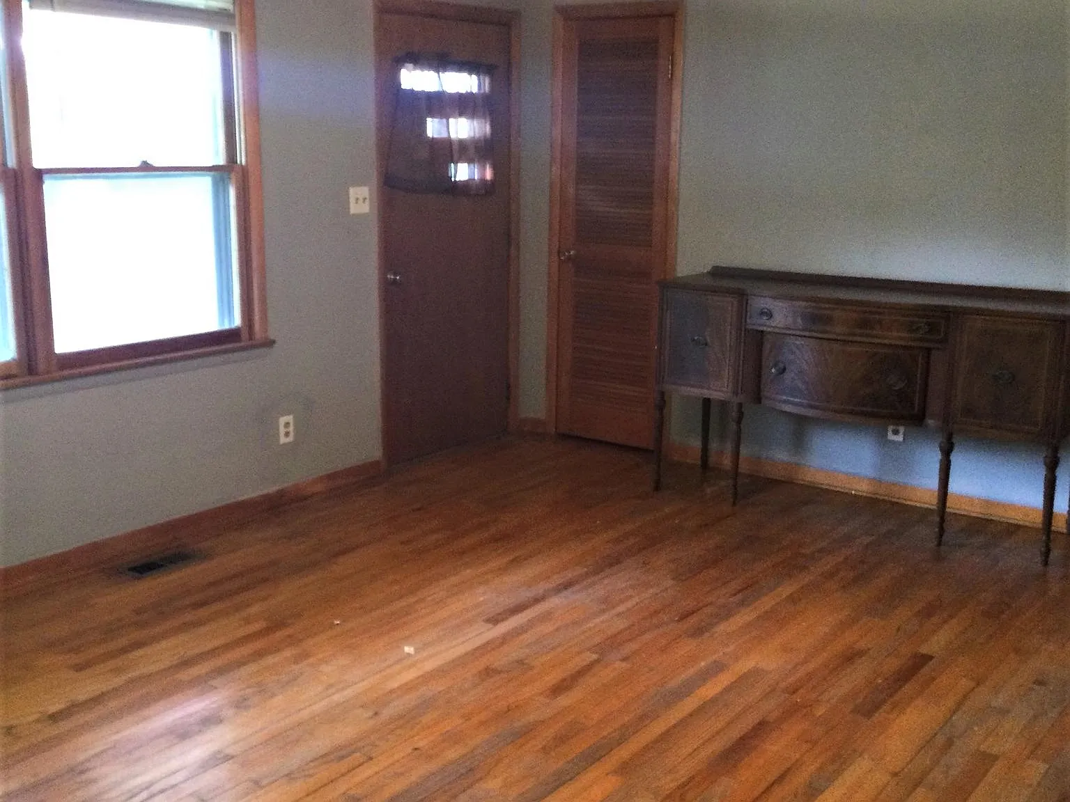 630 n 1st St(Alley Access) — Photo 3