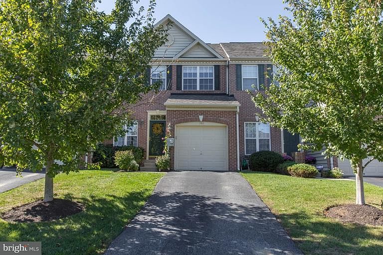 1st image of 163 Penns Manor Dr