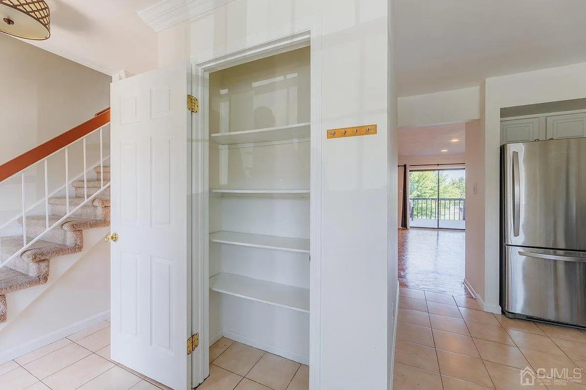 2 bed, 2.5 bath, $2,900 — Photo 4