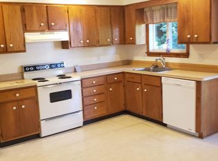 65 Cottage St, Pt Chester, NY 10573