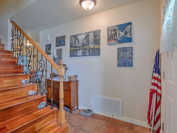 3rd image of 7409 Carson Trl NW