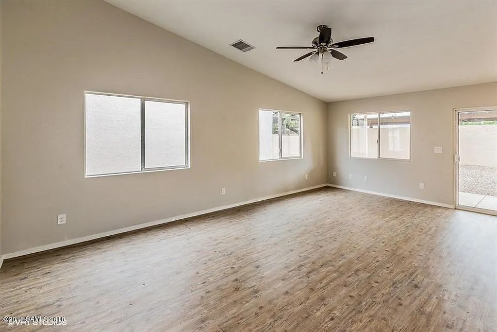Building Photo - 808 Four Winds Cir
