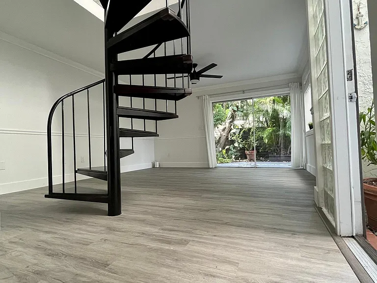 3209 Bird Ave — Photo 10