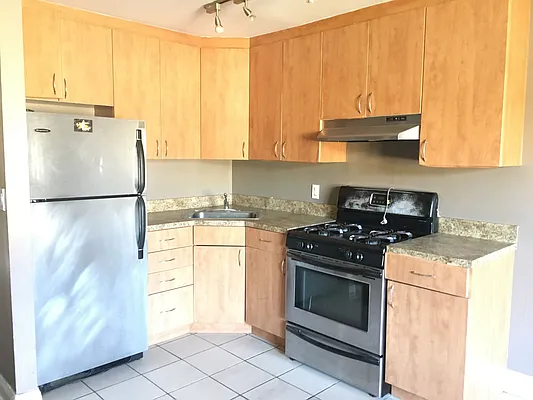 Rented by NY Space Finders Inc. | media 2