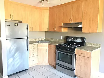 Rented by NY Space Finders Inc.