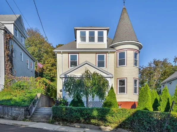 79 Eleanor St, Chelsea, MA 02150