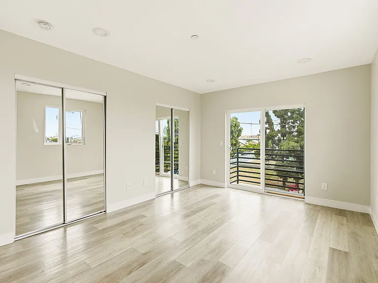 5257 Figueroa St — Photo 9