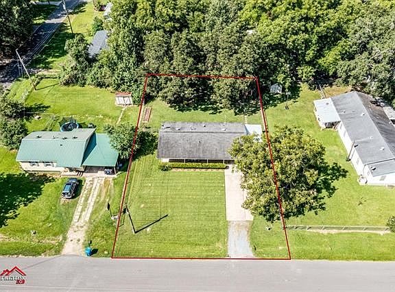 5th image of 212 Wilson St