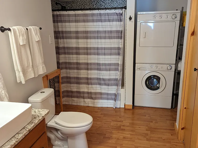 8910 Franklin Ave — Photo 11