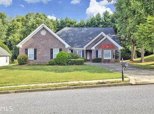 585 Georgian Hills Dr, Lawrenceville, GA 30045