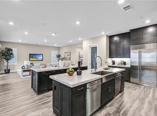 74 Iluna, Irvine, CA 92618