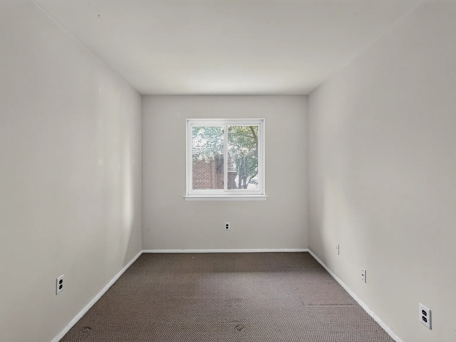 2 bed, 899 sqft, $1,750 — Photo 4