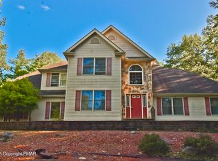 5744 Wildflower Cir, Stroudsburg, PA 18360