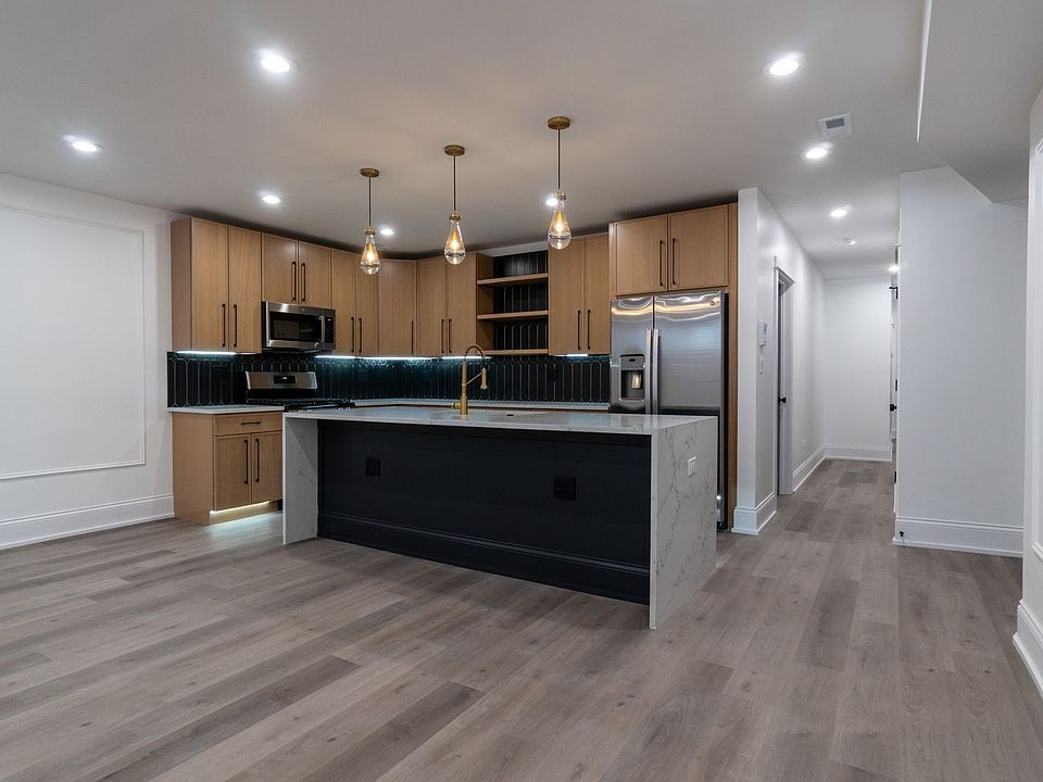 1st image of 4745 N Beacon St #4747
