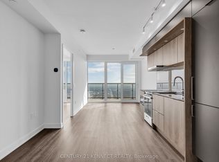 448 Burnhamthorpe Rd W #6112, Mississauga, ON L5B 0M5