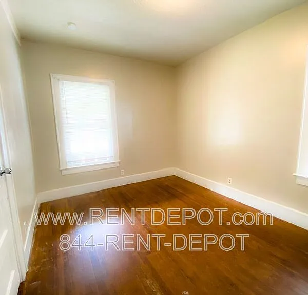1415 E Indiana St — Photo 5