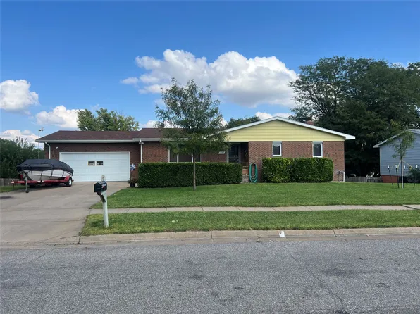 1506 12th Ave, Dodge City, KS 67801