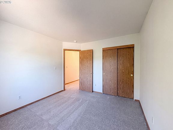 3rd image of 773 NW Forest Creek Dr