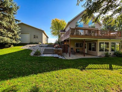 38131 Country Estate Rd, Battle Lake, MN, 56515
