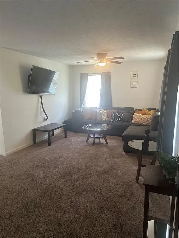 3 bed, 1.0 bath, 1144 sqft, $1,950 — Photo 3