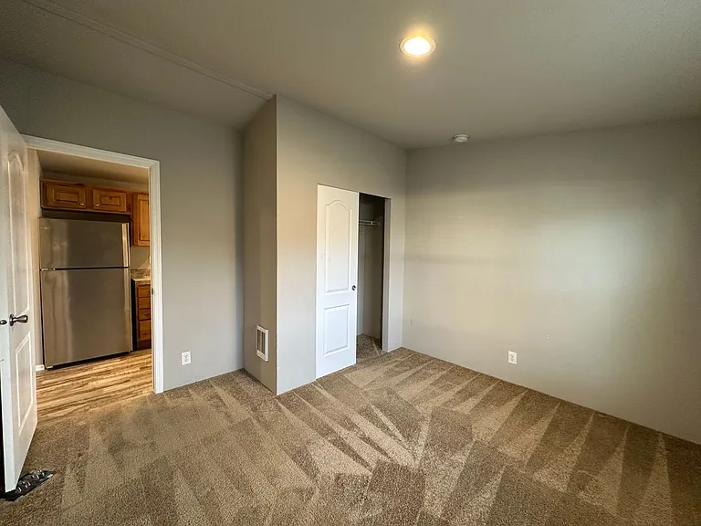 223 SE 8th St #A & B — Photo 9