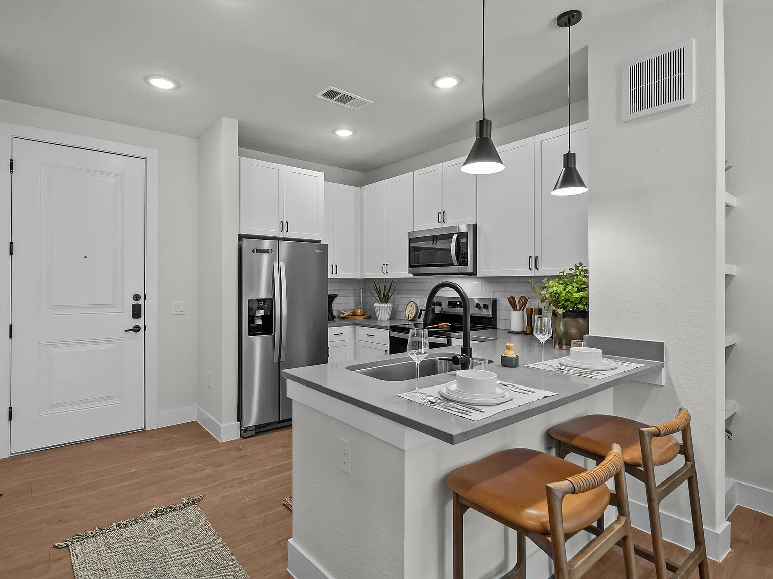 Eastpoint Apartments — Photo 4