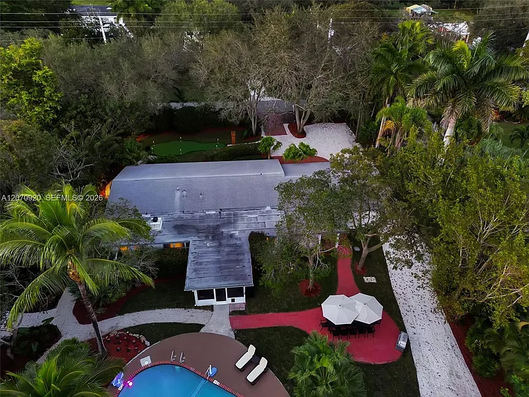 14330 SW 20th St — Photo 5