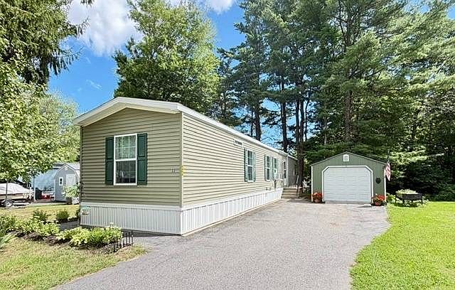 1st image of 22 Clayton Dr