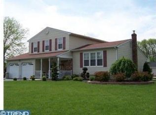 10 Douglas Ct, Hamilton, NJ 08690